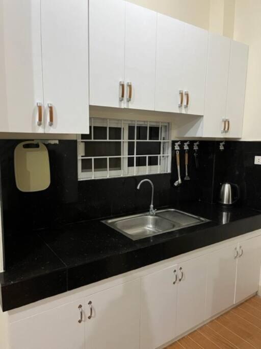 Estilo Apartment 2-Storey Clarin  ภายนอก รูปภาพ
