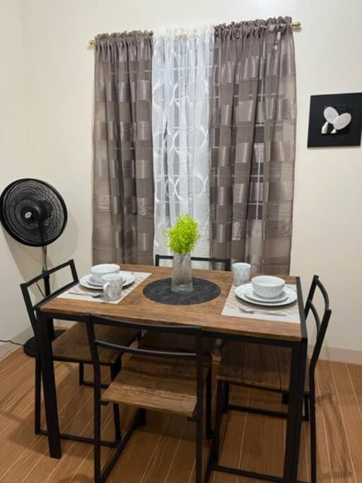 Estilo Apartment 2-Storey Clarin  ภายนอก รูปภาพ