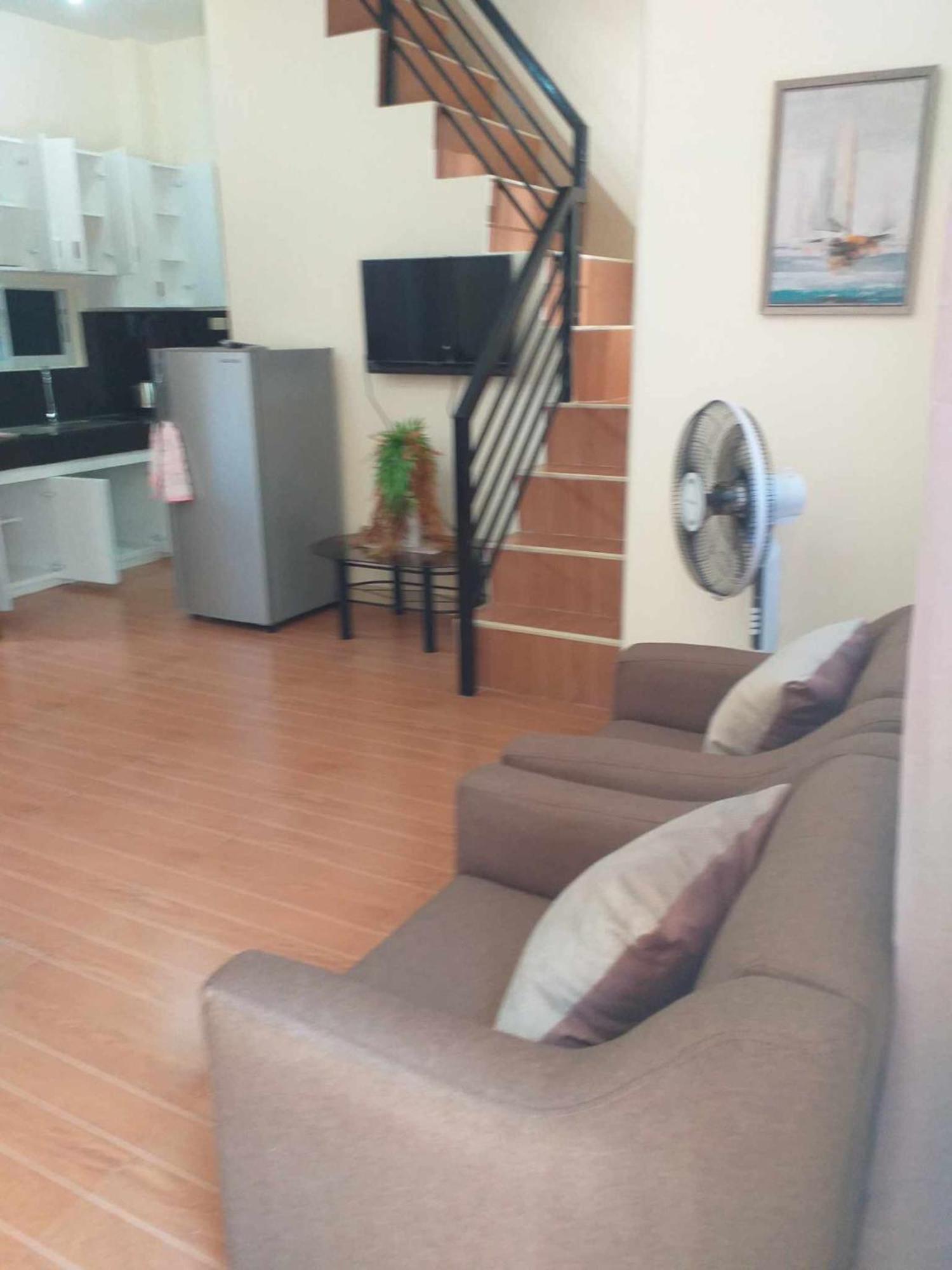 Estilo Apartment 2-Storey Clarin  ภายนอก รูปภาพ